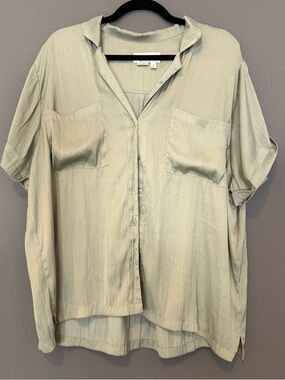 Anthropologie Iridescent Button Front Blouse Short Sleeve Top Sage Green XL